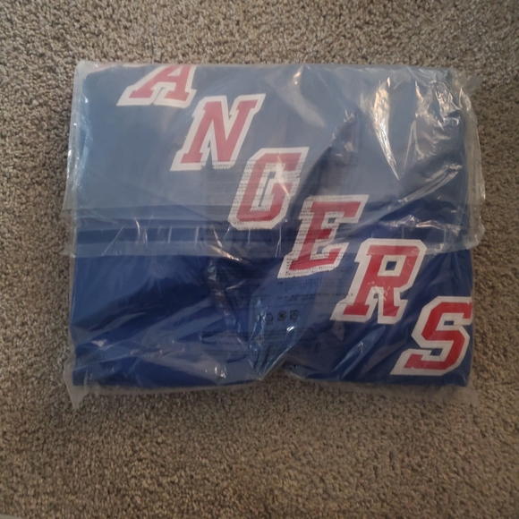 New w/ Tags Adidas NHL New York Rangers Mats Zuccarello Jersey Multiple Sizes - Picture 4 of 4